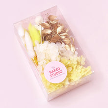 Load image into Gallery viewer, Yellow, Lemon, Gold & White Deluxe Mixed Dried Flower Box