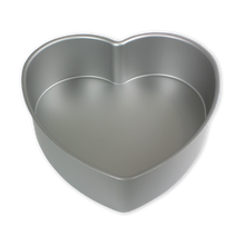 Load image into Gallery viewer, Heart Cake Pan