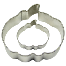 Load image into Gallery viewer, Cookie & Cake Cutters - Set of 2