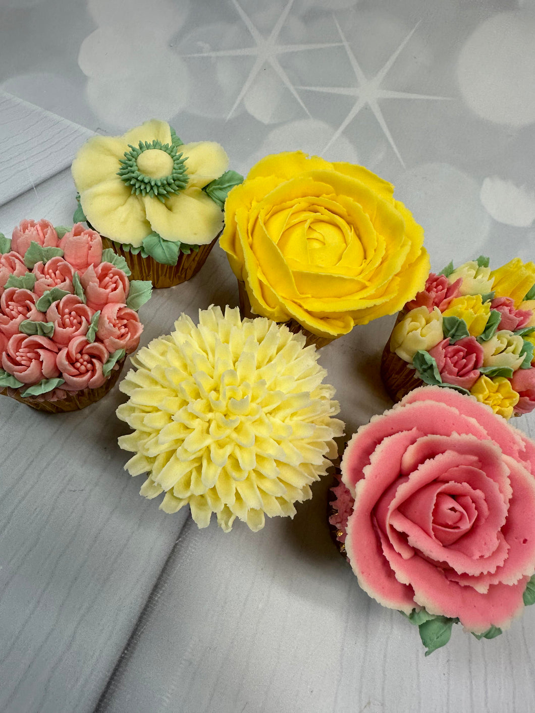 Buttercream Piped Flower Cupcake Class - Tuesday 23rd April