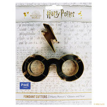 Load image into Gallery viewer, PME Harry Potter Fondant &amp; Cookie Cutter, Set of 2, Harry&#39;s Glasses &amp; Scar
