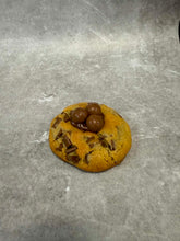 Load image into Gallery viewer, Stuffed NYC Style Cookie - Collection Only Saturday 20/06 10:00-14:00

