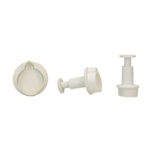 Load image into Gallery viewer, Christmas Ornament Plunger Cutter Set Of 3
