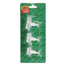 Load image into Gallery viewer, Christmas Tree Plunger Cutter Set Of 3
