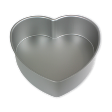 Load image into Gallery viewer, Heart Cake Pan
